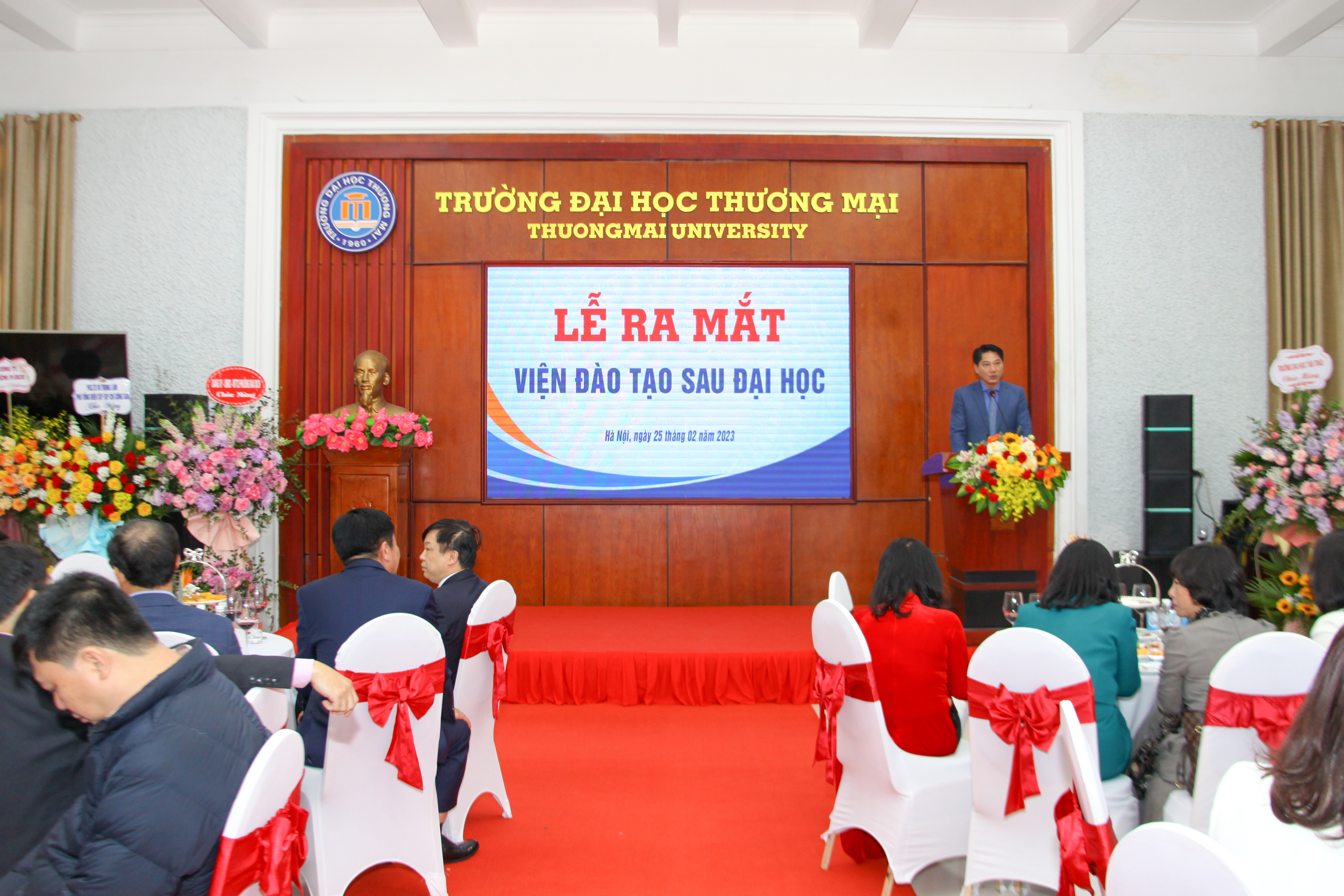 Hình ảnh Trong Hội trường H3-Lễ ra mắt Viện Đào tạo Sau đại học