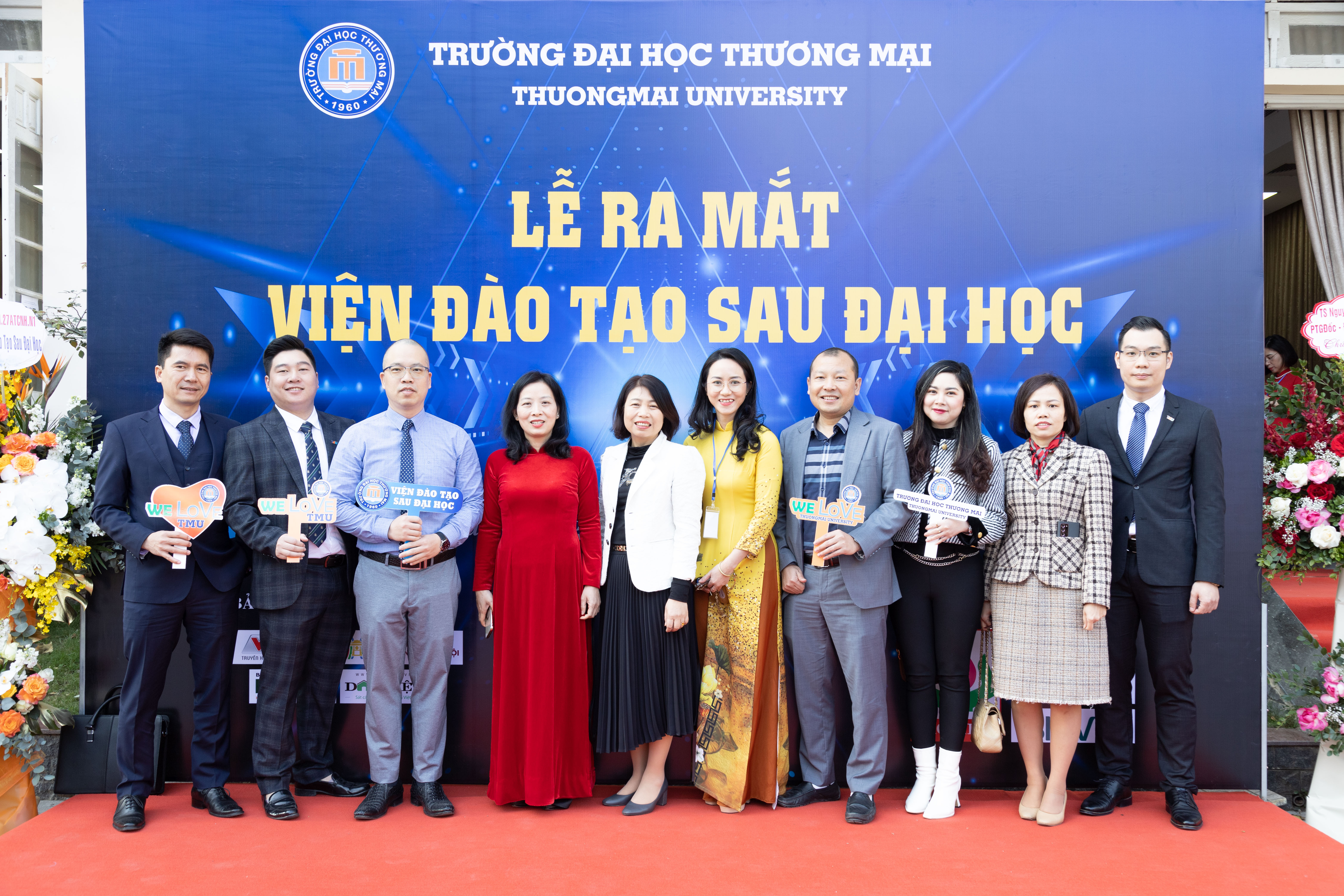 Hình ảnh Ngoài Hội trường H3_1-Lễ ra mắt Viện Đào tạo Sau đại học