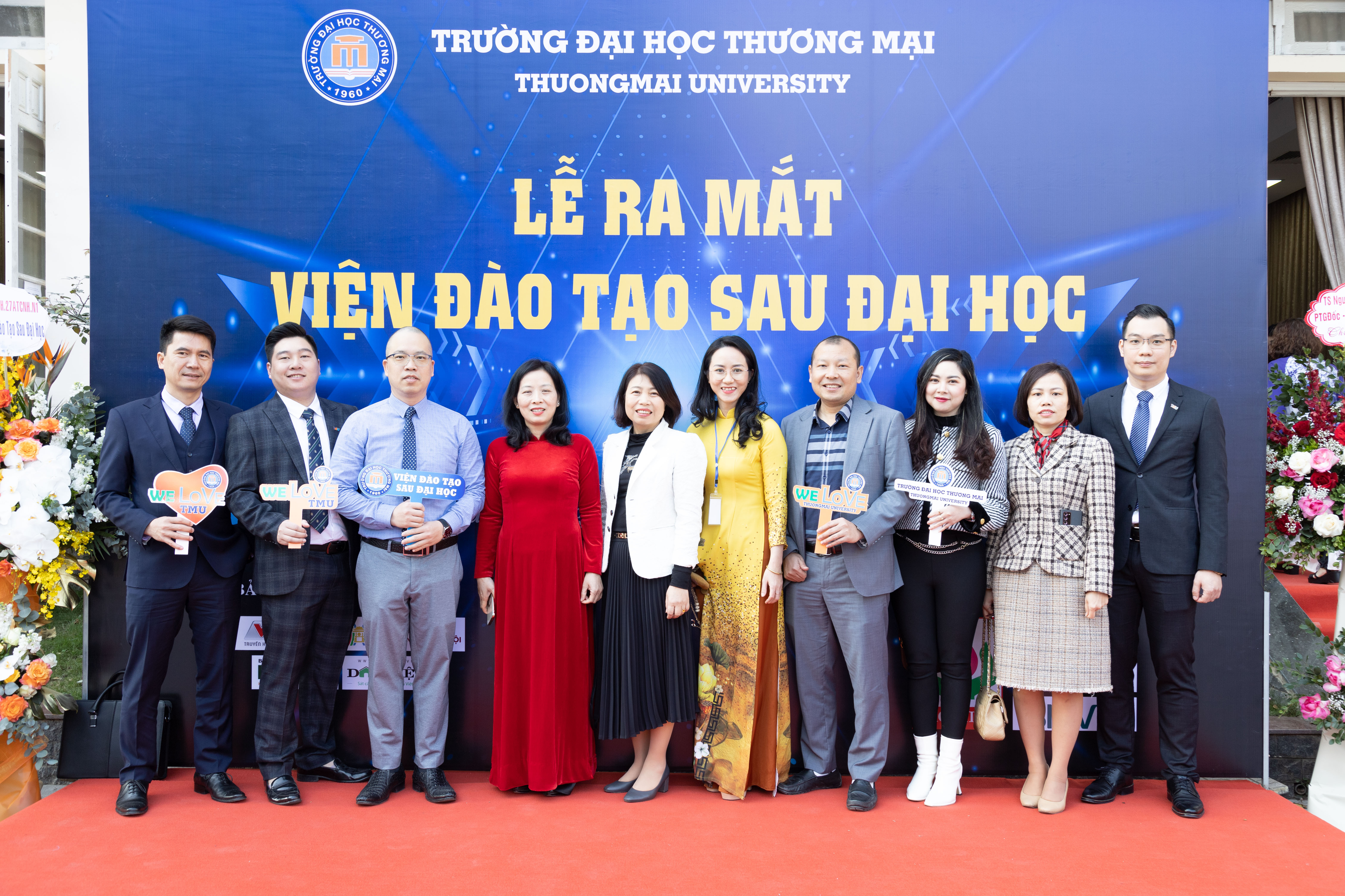 Hình ảnh Ngoài Hội trường H3_1-Lễ ra mắt Viện Đào tạo Sau đại học