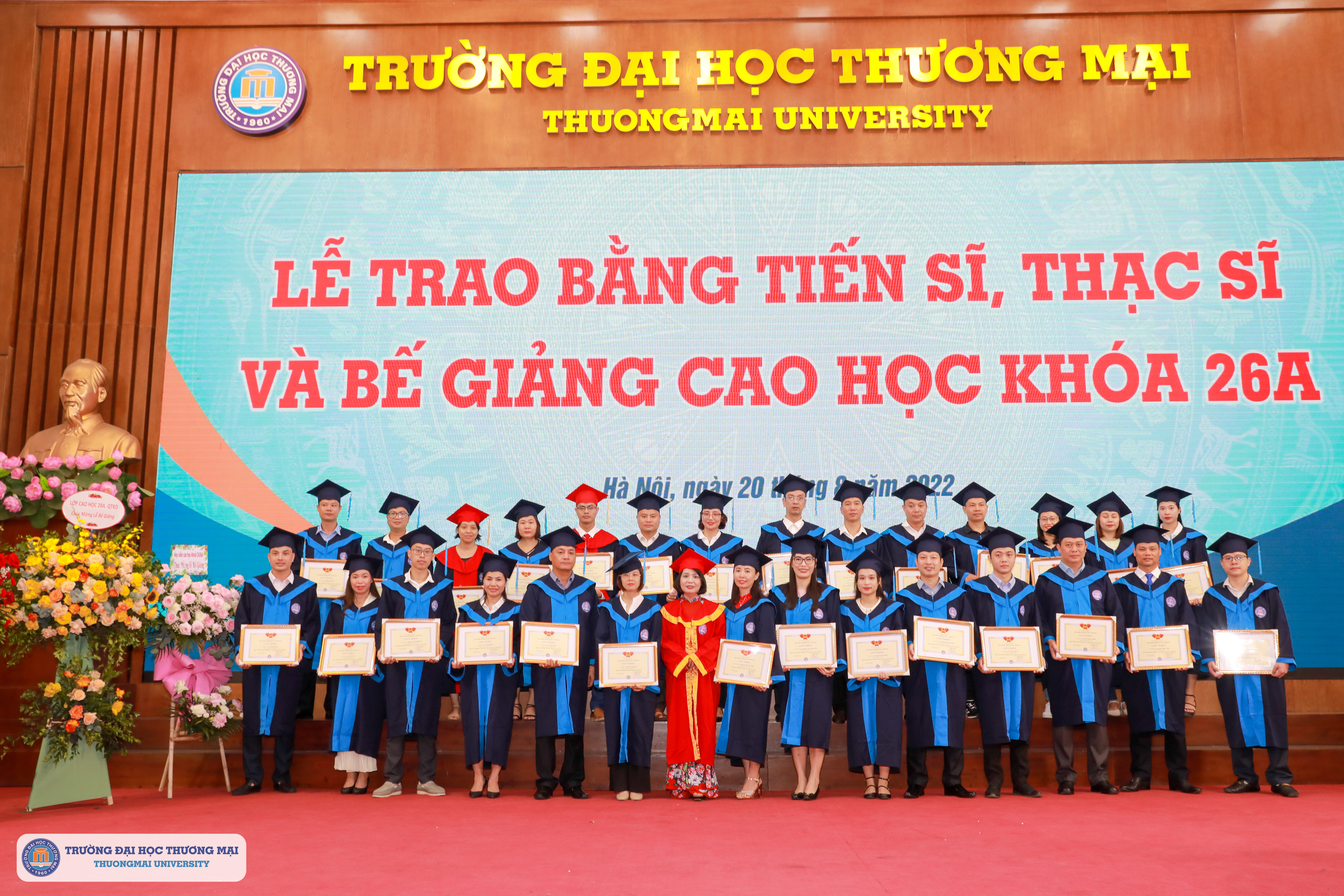 Hình ảnh Lễ Trao bằng Tiến sĩ, Thạc sĩ và Bế giảng Cao học khóa 26A