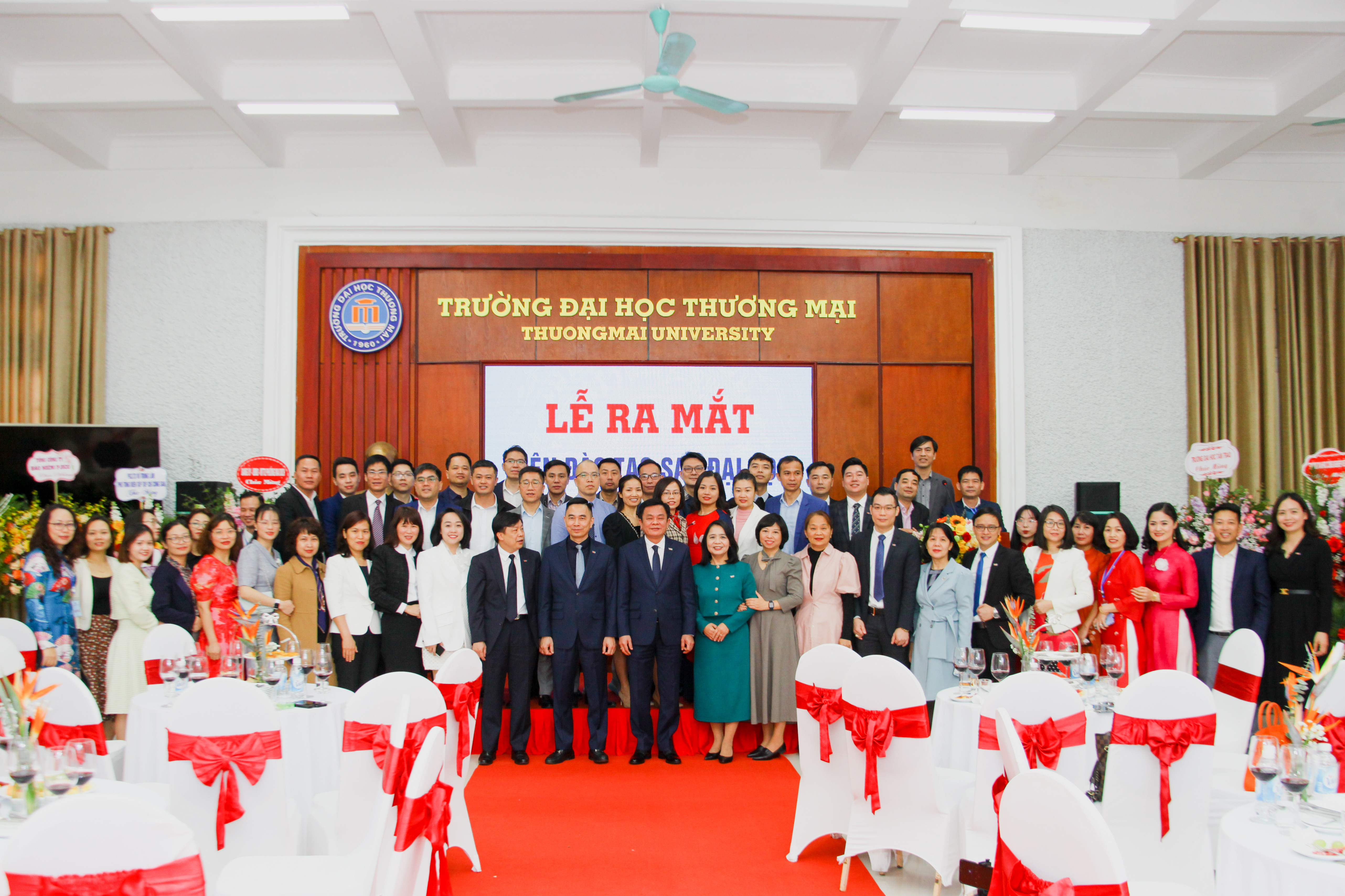 Hình ảnh Trong Hội trường H3-Lễ ra mắt Viện Đào tạo Sau đại học