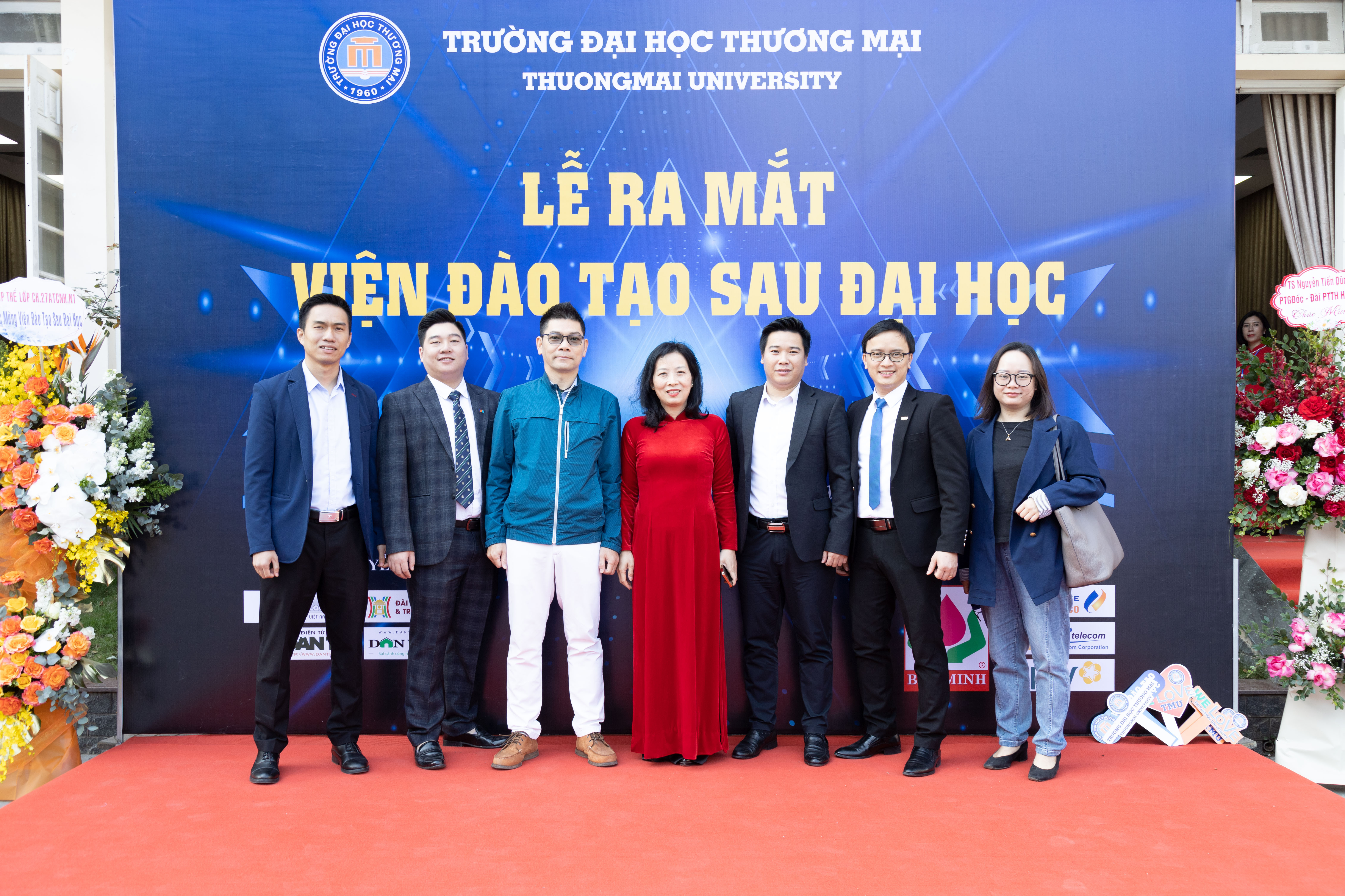 Hình ảnh Ngoài Hội trường H3_1-Lễ ra mắt Viện Đào tạo Sau đại học