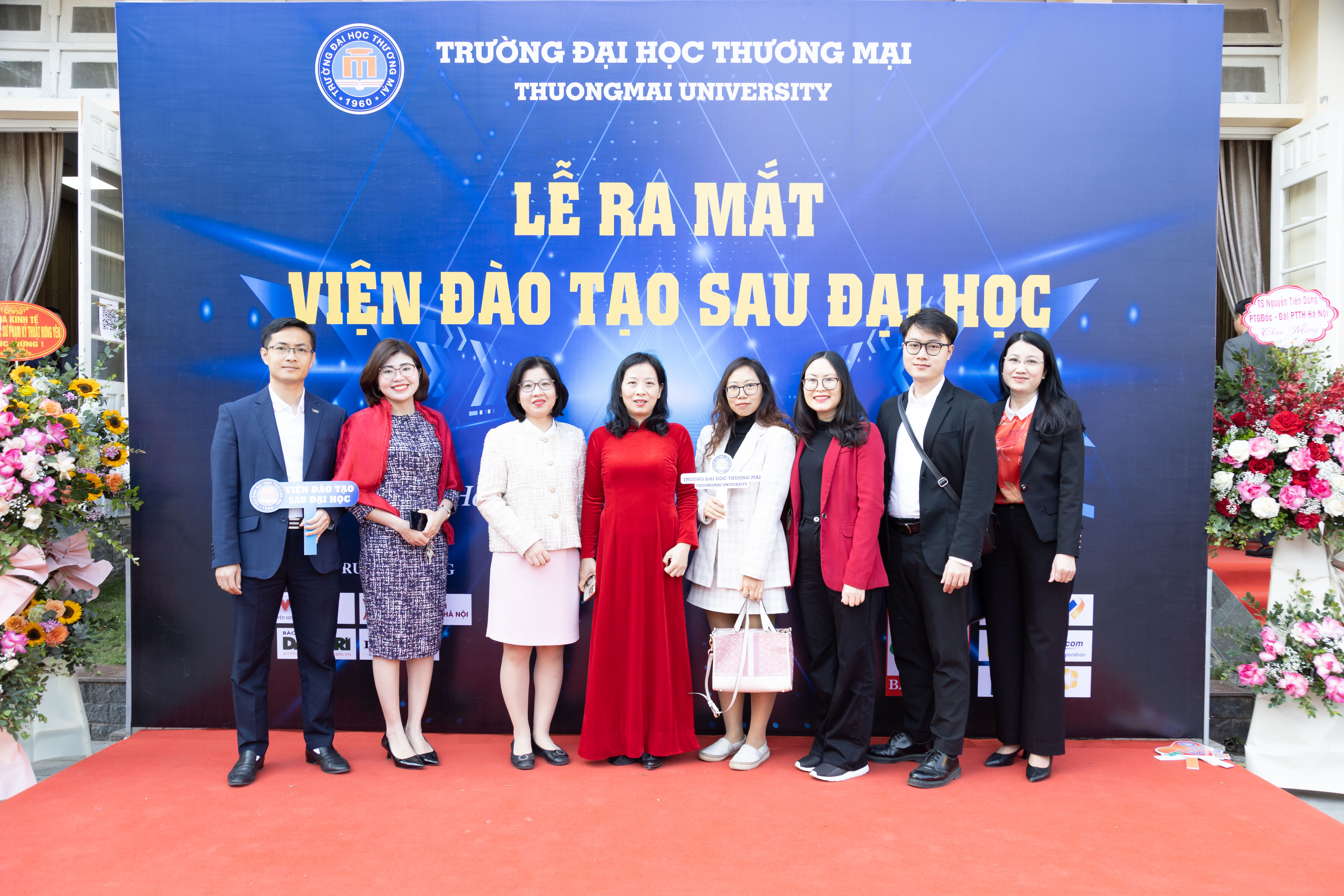 Hình ảnh Ngoài Hội trường H3_1-Lễ ra mắt Viện Đào tạo Sau đại học