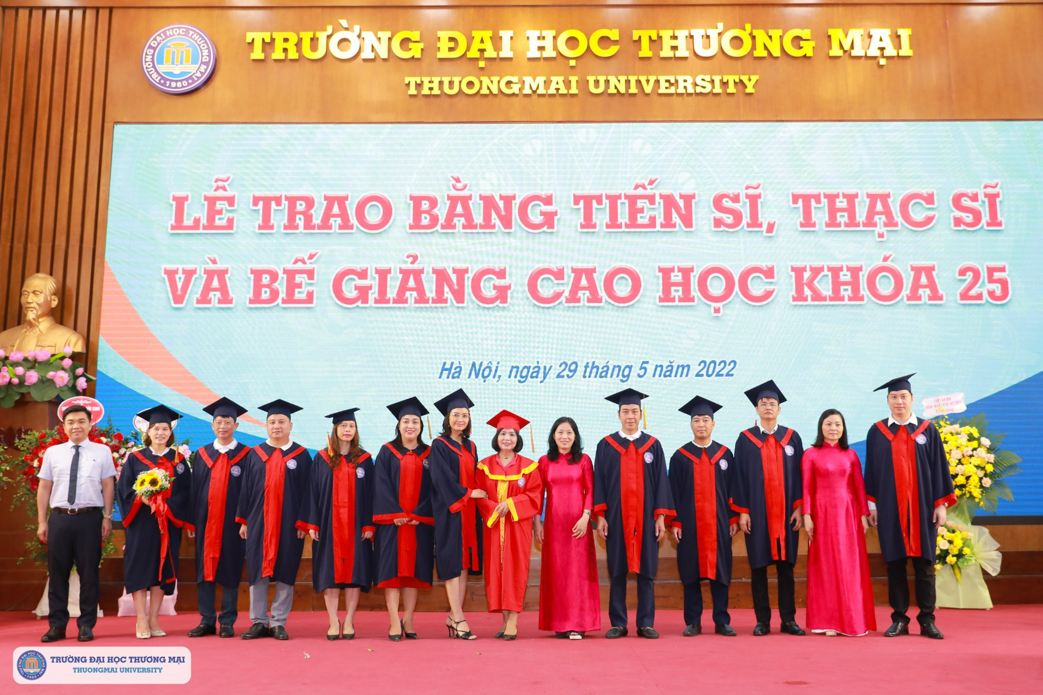 Hình ảnh Lễ Trao bằng Tiến sĩ, Thạc sĩ và Bế giảng Cao học khóa 25A,B