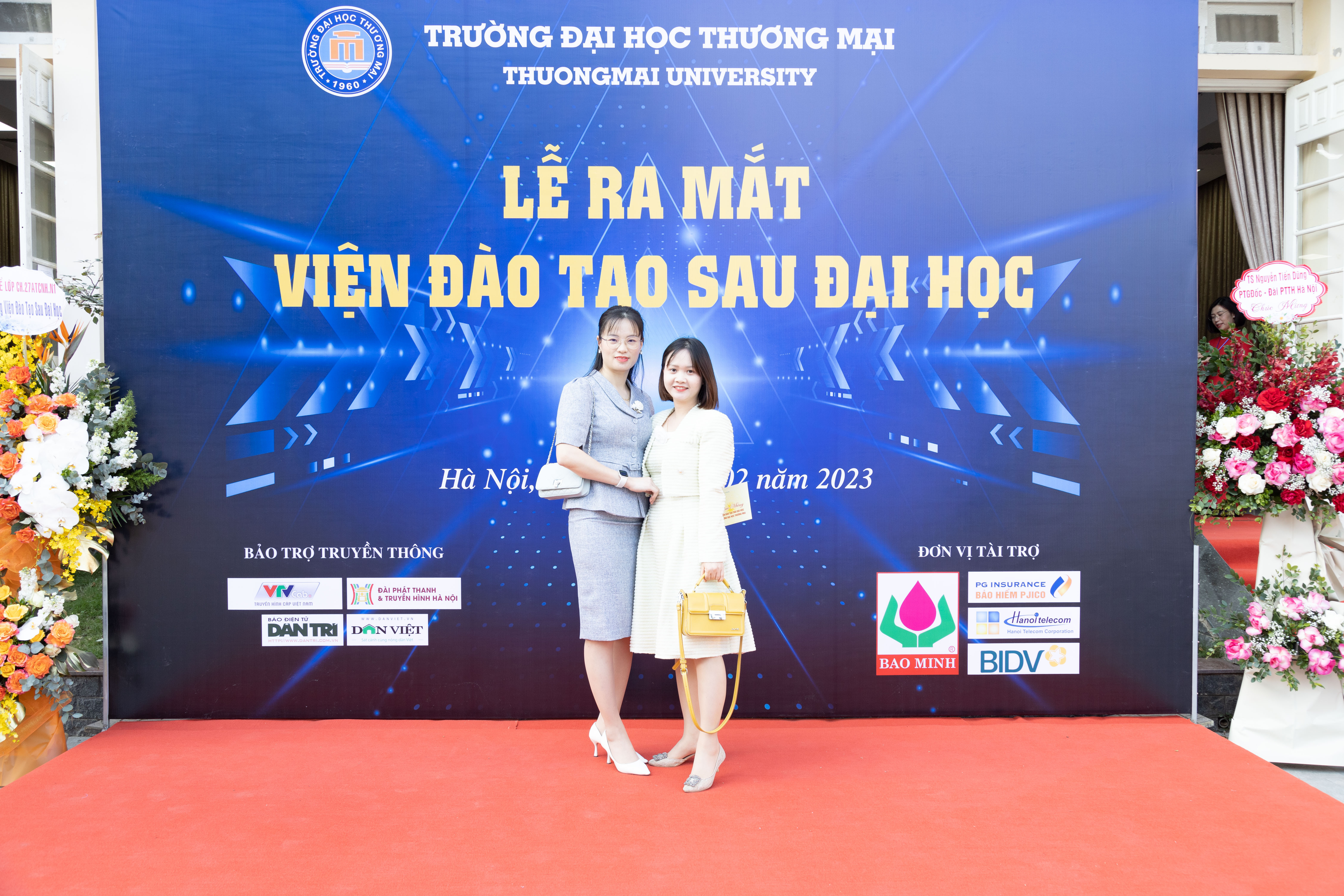 Hình ảnh Ngoài Hội trường H3_2-Lễ ra mắt Viện Đào tạo Sau đại học